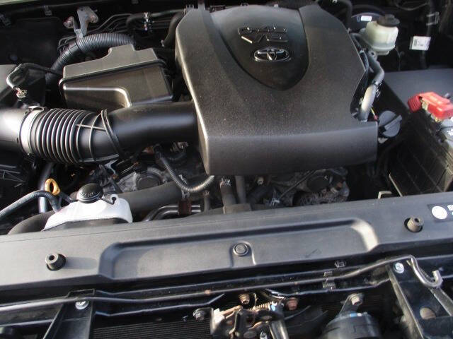 2017 Toyota Tacoma SR5 V6