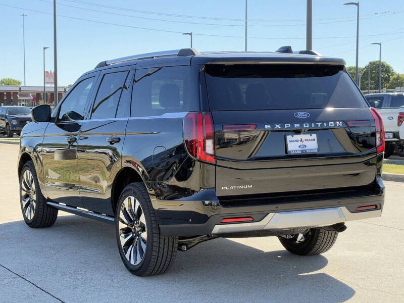 2025 Ford Expedition Platinum