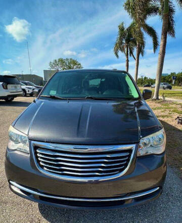 2016 Chrysler Town and Country Touring