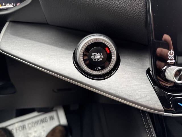 2025 Jeep Wagoneer L Series II