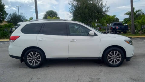 2015 Nissan Pathfinder SV