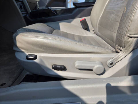 2005 Ford Mustang GT Deluxe