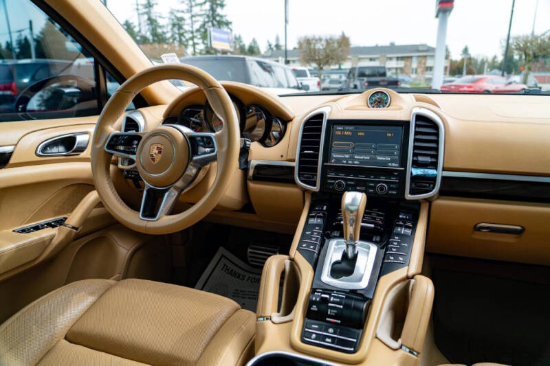 2015 Porsche Cayenne S