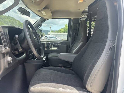 2025 Chevrolet Express 2500