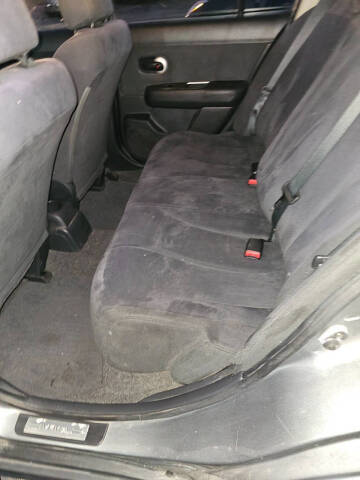 2009 Nissan Versa 1.8 S