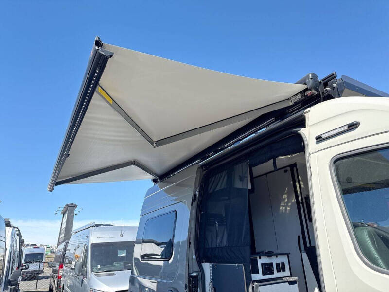 2025 Mercedes-Benz Sprinter