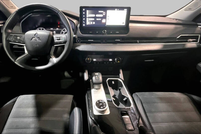 2025 Mitsubishi Outlander