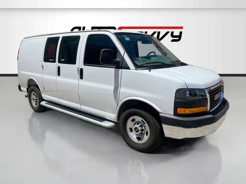 2025 GMC Savana 2500