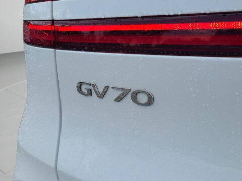 2026 Genesis GV70