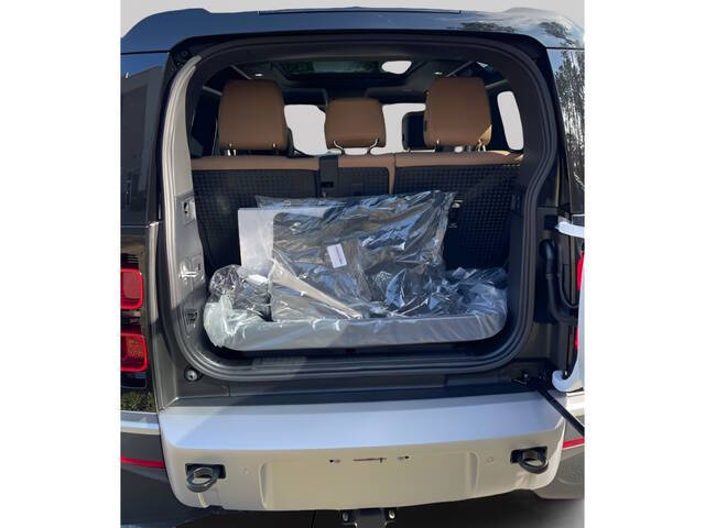 2025 Land Rover Defender 90 P300 S