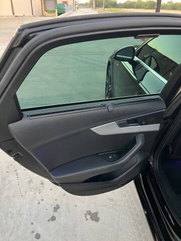 2017 Audi A4 2.0T quattro Prestige