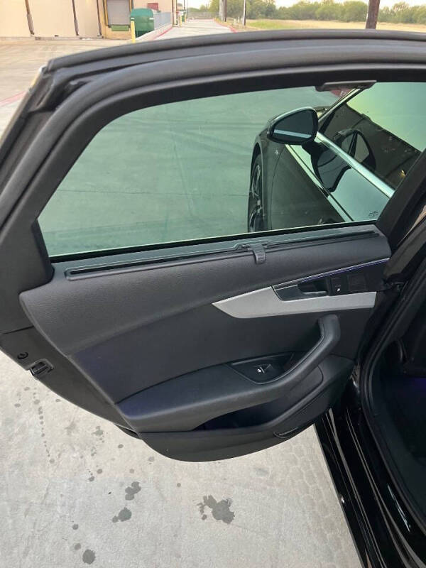 2017 Audi A4 2.0T quattro Prestige