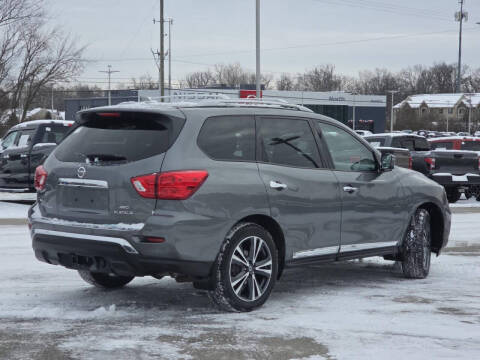 2020 Nissan Pathfinder Platinum