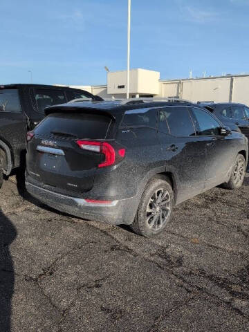 2023 GMC Terrain SLT