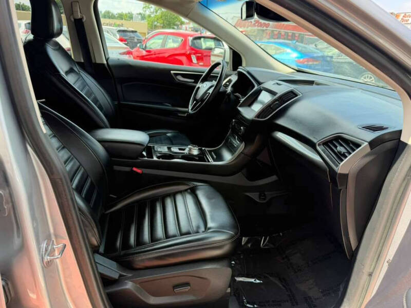 2020 Ford Edge SEL