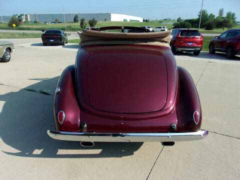 1938 Ford 81A 85 De Luxe Series