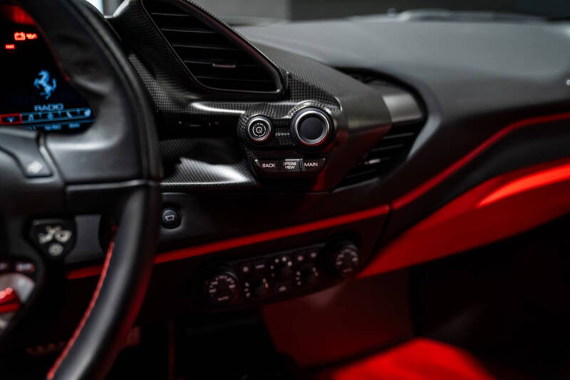 2020 Ferrari 488 Pista