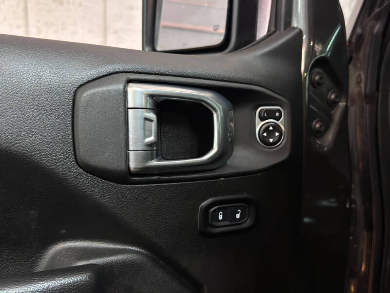 2023 Jeep Gladiator Mojave