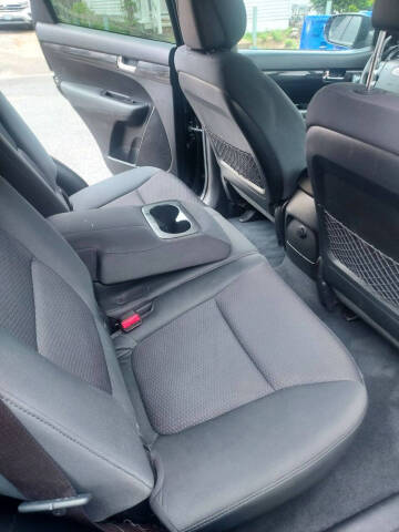 2011 Kia Sorento LX