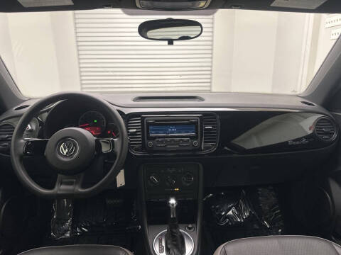 2015 Volkswagen Beetle 1.8T Classic PZEV