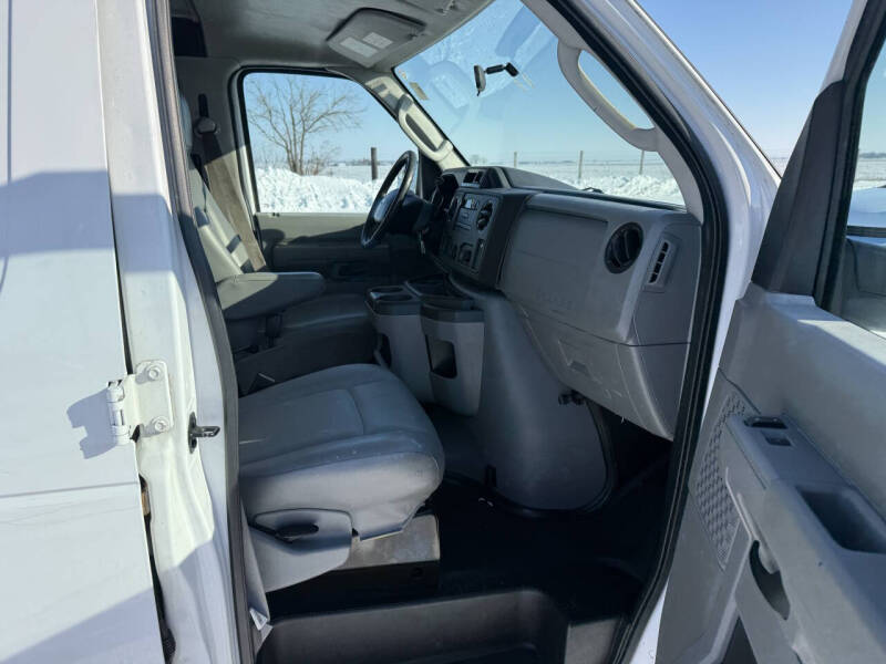 2014 Ford E-Series E-150
