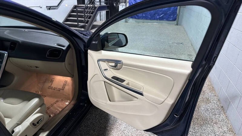 2015 Volvo S60 T5 Premier