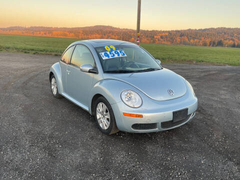 2009 Volkswagen New Beetle for sale at Car Safari LLC in Independence OR