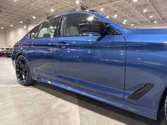 2021 BMW 5 Series M550i xDrive