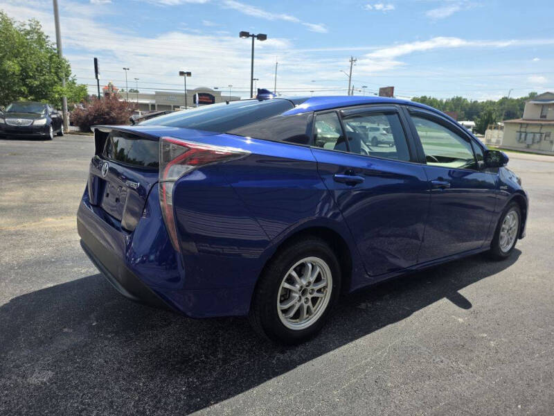 2016 Toyota Prius Two