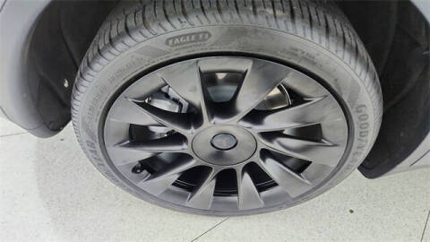 2025 Tesla Model Y Long Range