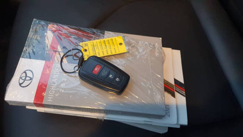 2021 Toyota Highlander XLE