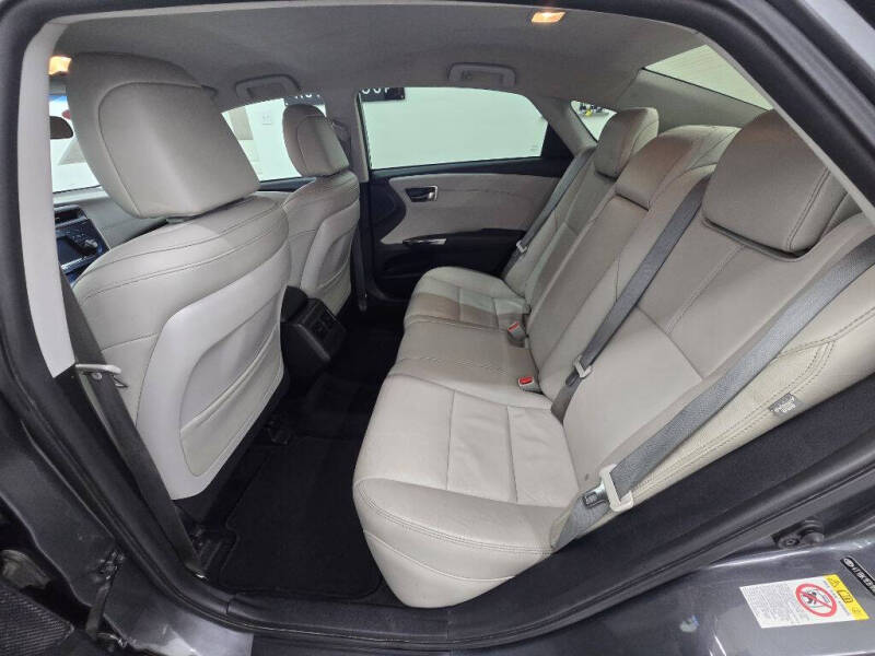 2017 Toyota Avalon XLE