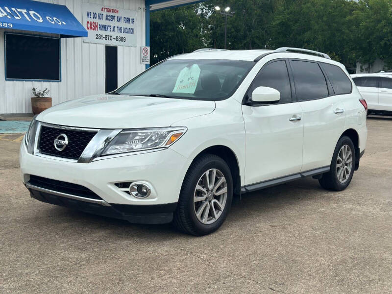 2015 Nissan Pathfinder for sale at Discount Auto Company in Houston TX