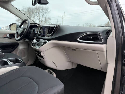 2019 Chrysler Pacifica Touring Plus