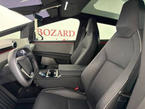 2025 Tesla Cybertruck