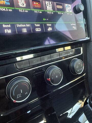 2019 Volkswagen Golf GTI S