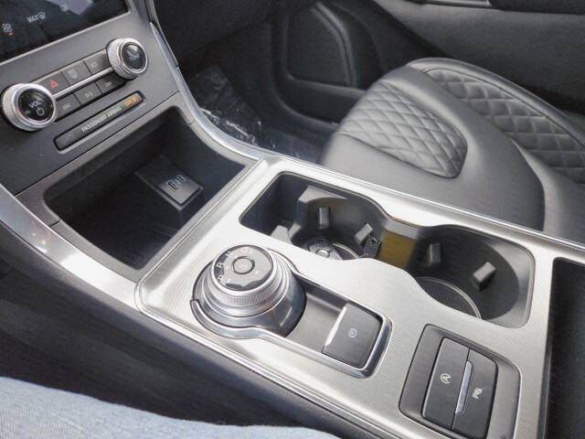 2023 Ford Edge Titanium