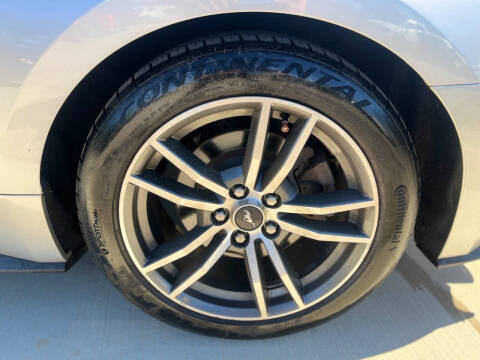 2015 Ford Mustang EcoBoost Premium