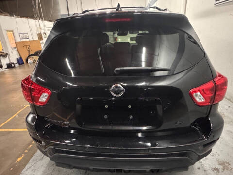 2019 Nissan Pathfinder SV