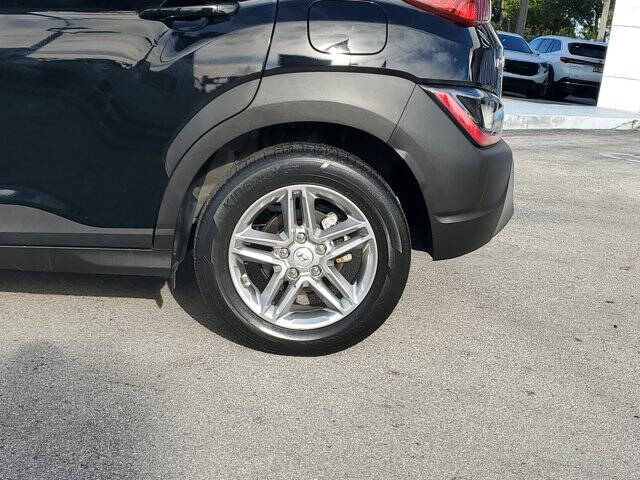 2023 Hyundai Kona SE