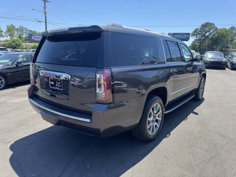 2017 GMC Yukon XL Denali