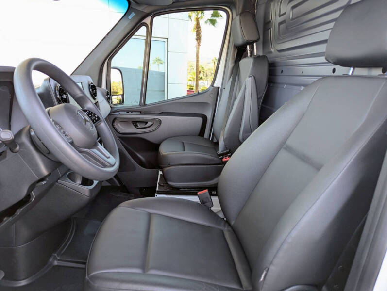 2023 Mercedes-Benz Sprinter 2500