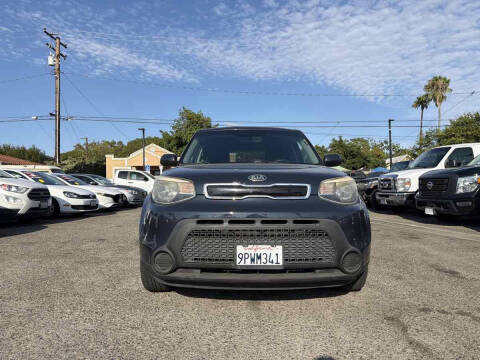 2015 Kia Soul +