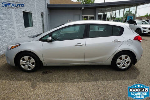2017 Kia Forte5 LX