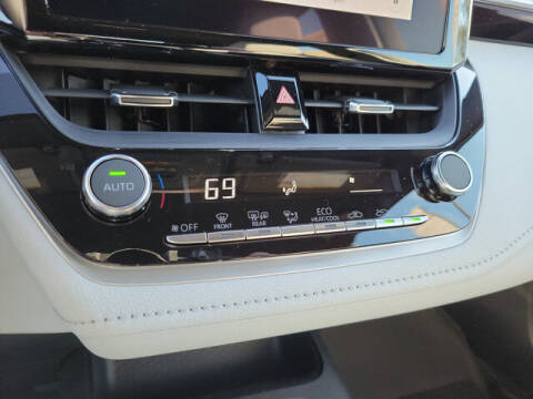 2023 Toyota Corolla Hatchback SE