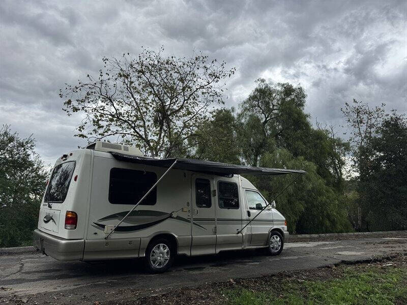 2002 Winnebago Rialta 22QD