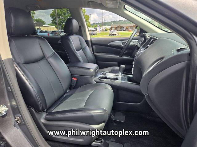 2020 Nissan Pathfinder SL