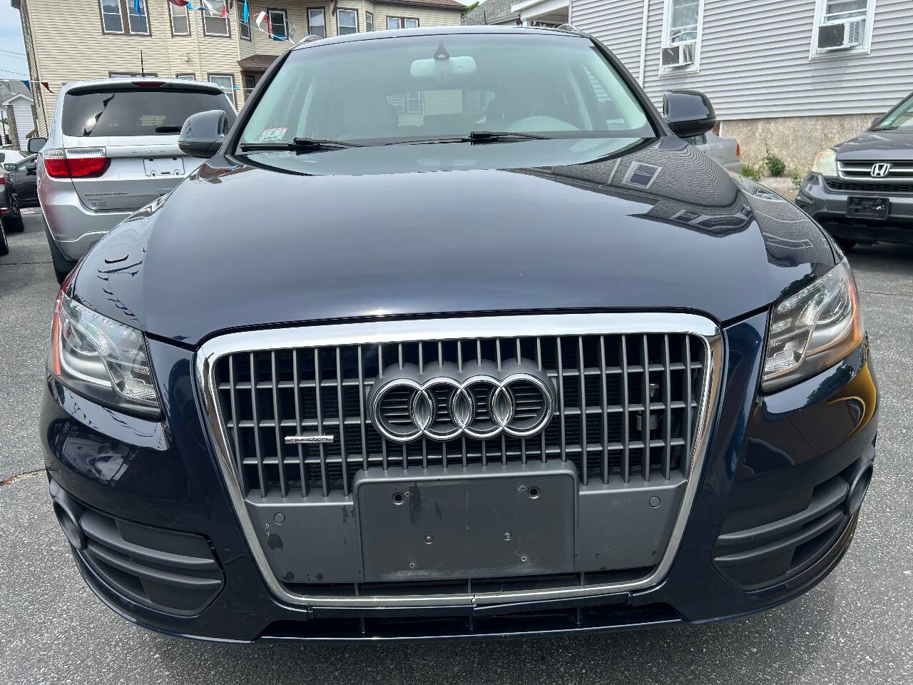 Blue 2011 Audi Q5 2.0T quattro Premium Plus AWD 2.0T quattro Premium Plus 4dr SUV 2