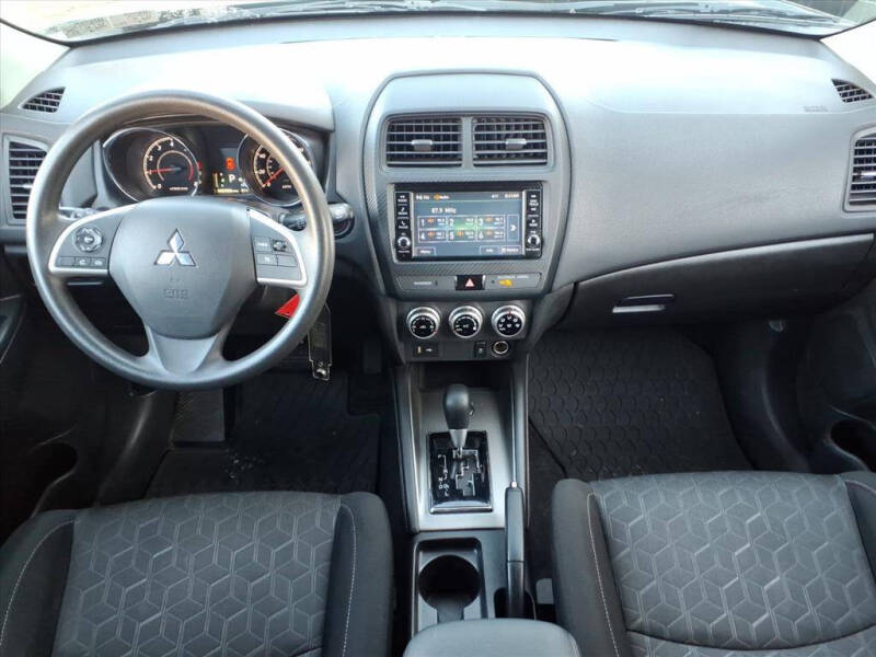 2020 Mitsubishi Outlander Sport ES