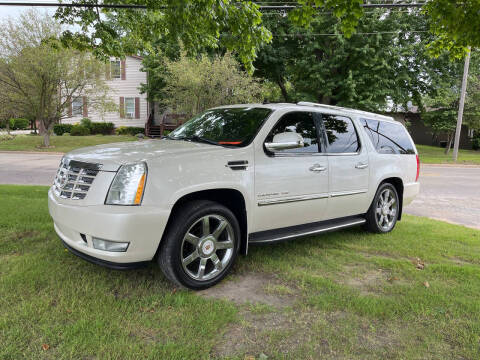 2012 Cadillac Escalade ESV for sale at Antique Motors in Plymouth IN